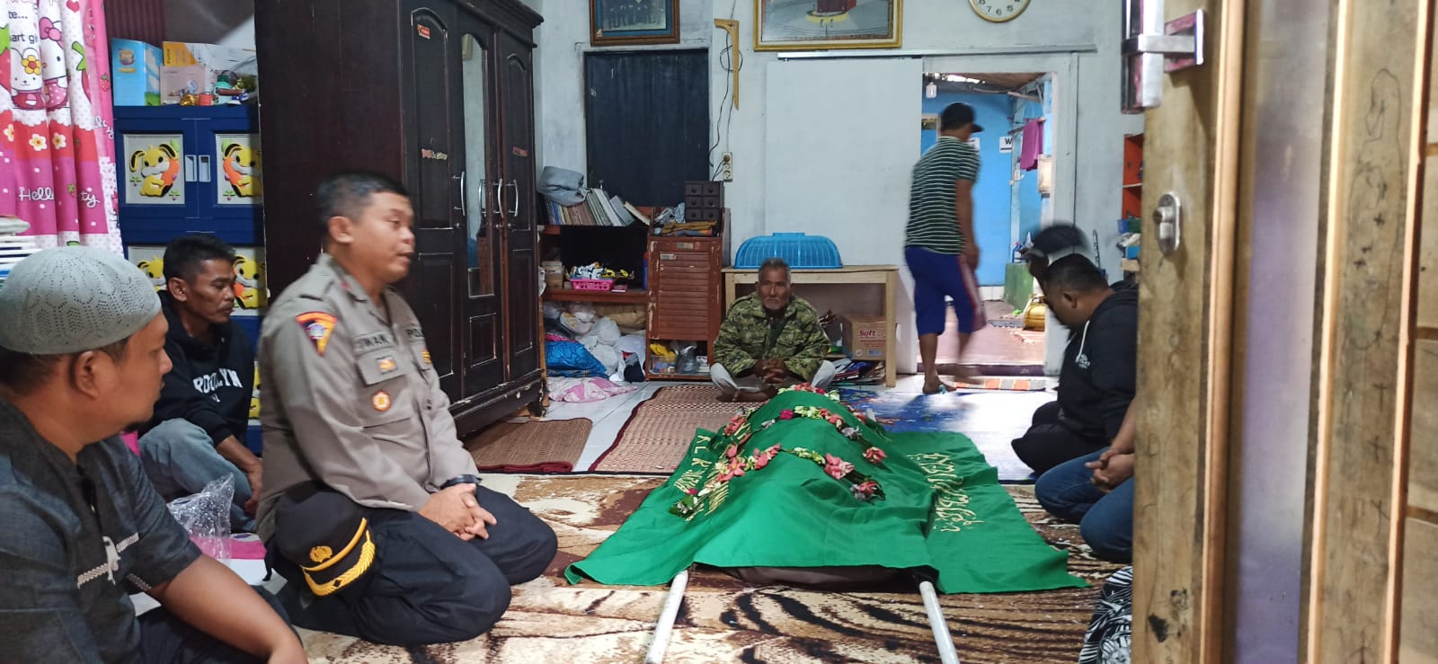 Laka Tunggal Tewaskan Seorang Pelajar,Polsek Indihiang Melakukan Evakuasi Di TKP