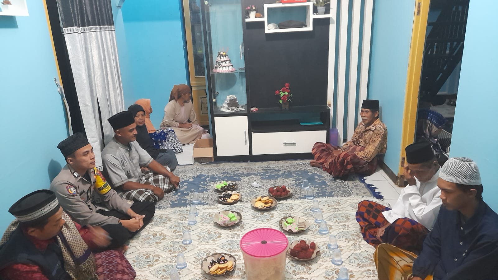 Silaturahmi Bhabinkamtibmas Desa Madiasari, Hadiri Kegiatan Pengajian Warga