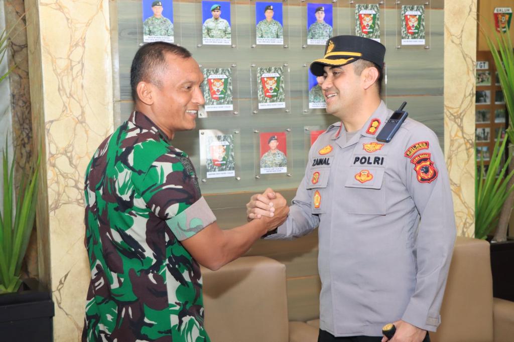 Perkuat Sinergitas, Komandan Brigif Raider 13/Galuh,  Terima Kunjungan Kapolres Tasikmalaya Kota