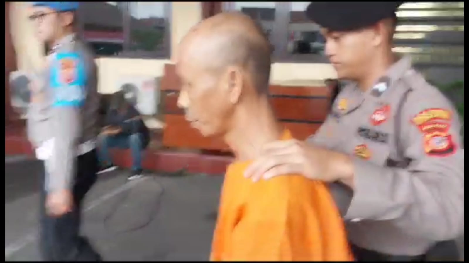 Seorang Pria Tua Menghamili Pelajar Dibawah Umur, Kini Nasibnya Berakhir Dibalik Jeruji Besi