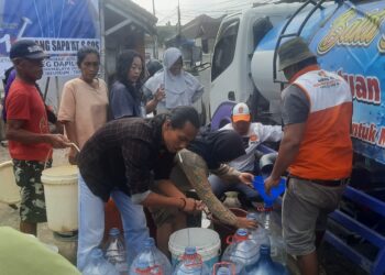 Warga Merasa Haru, Ada Bantuan Air Bersih Diwilayahnya, Karena Beberapa Kali Tiap Kemarau Tidak Pernah Ada