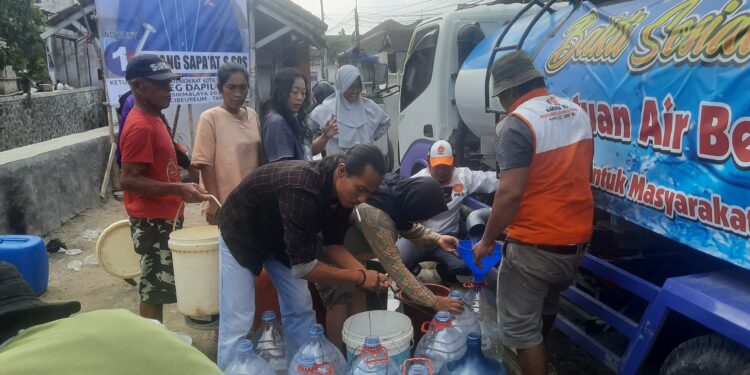 Warga Merasa Haru, Ada Bantuan Air Bersih Diwilayahnya, Karena Beberapa Kali Tiap Kemarau Tidak Pernah Ada
