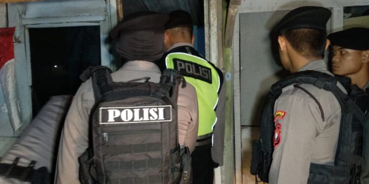 Dtemukan Dalam Kandang Kuda, Ratusan Liter Tuak Diamankan Polres Tasikmalaya Kota