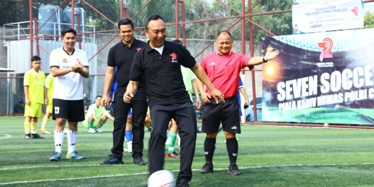 Perkuat Sinergisitas, Polri dan Jurnalis Gelar Seven Soccer
