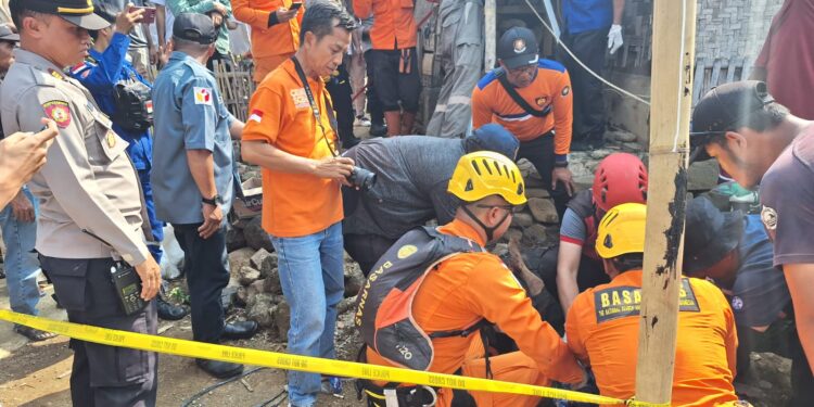 Diduga Terpleset, Seorang Warga Ditemukan Meninggal, Korban Sering Mengontrol Air Sumur Saat Musim Kemarau
