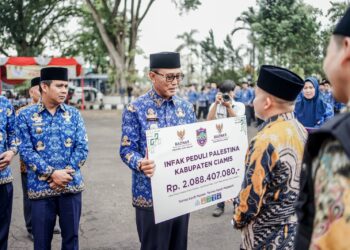 Di Momen HUT KORPRI, Bupati Ciamis Serahkan Infak Peduli Palestina Sebesar 2 M Lebih
