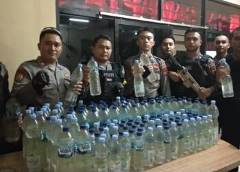 Dua Penjual Miras Jenis Arak Bali Diamankan Sat Samapta Polres Tasikmalaya Kota