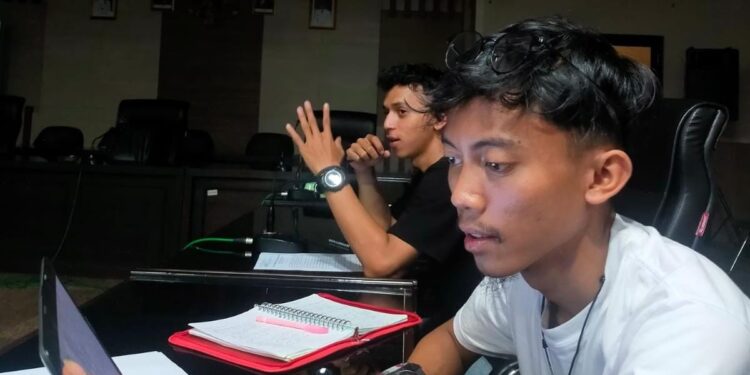 GHT Kecewa,  DPRD Kabupaten Tasikmalaya Dan  Pejabat Dinas Terlambat Hadir Saat  Audiensi Terkait Sampah