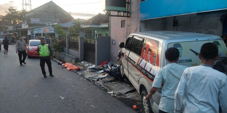 Lakalantas, Mobil Menabrak Speda Motor Di Tasikmalaya Dua Orang Korban Meninggal