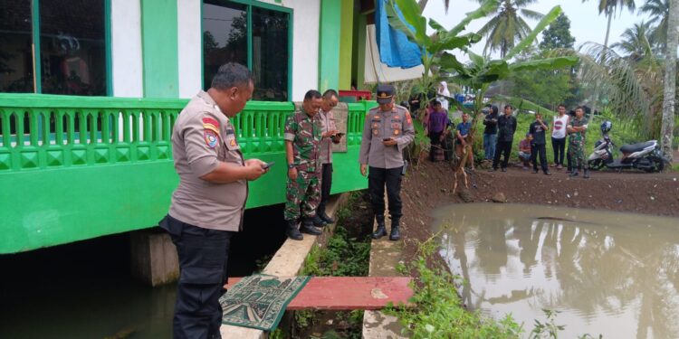 Hanya Berjarak 100 Meter Dari Lokasi Penemuan Sebelumnya, Kini Polisi Kembali Menemukan Janin Ke 2 Dengan Berjenis Kelamin Yang Sama