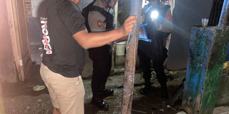 Operasi Penyakit Masyarakat (Pekat), Polres Tasikmalaya Kota Memeriksa Perempuan Muda Pemilik Puluhan Botol Miras
