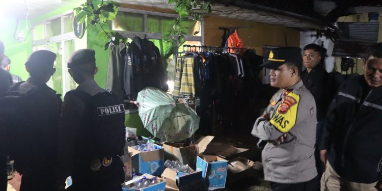 Jelang Ramadhan, Tingkatkan Operasi Pekat, Polresta Tasikmalaya, Amankan Puluhan Botol Miras dan Tertibkan Tempat Hiburan Malam.