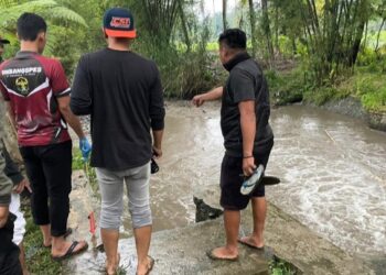 Bocah 8 Tahun Tewas Tenggelam di Sungai Cibanjaran Sukaratu Tasikmalaya
