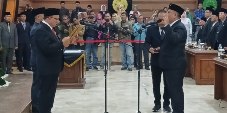 Kepler Sianturi Resmi Dilantik sebagai Anggota DPRD Kota Tasikmalaya Melalui PAW