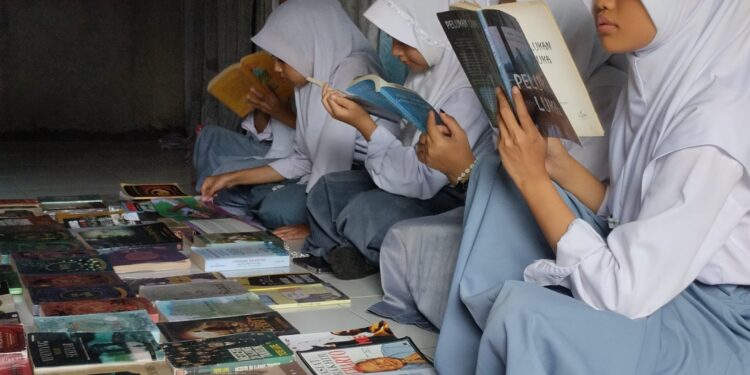 Lapak Buku Salah Satu Cara Ampuh Meningkatkan Nalar kritis Para Pelajar