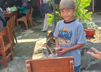 Nak, Semoga Senyum Manismu Itu Semakin Membawamu Dalam Kesuksesan